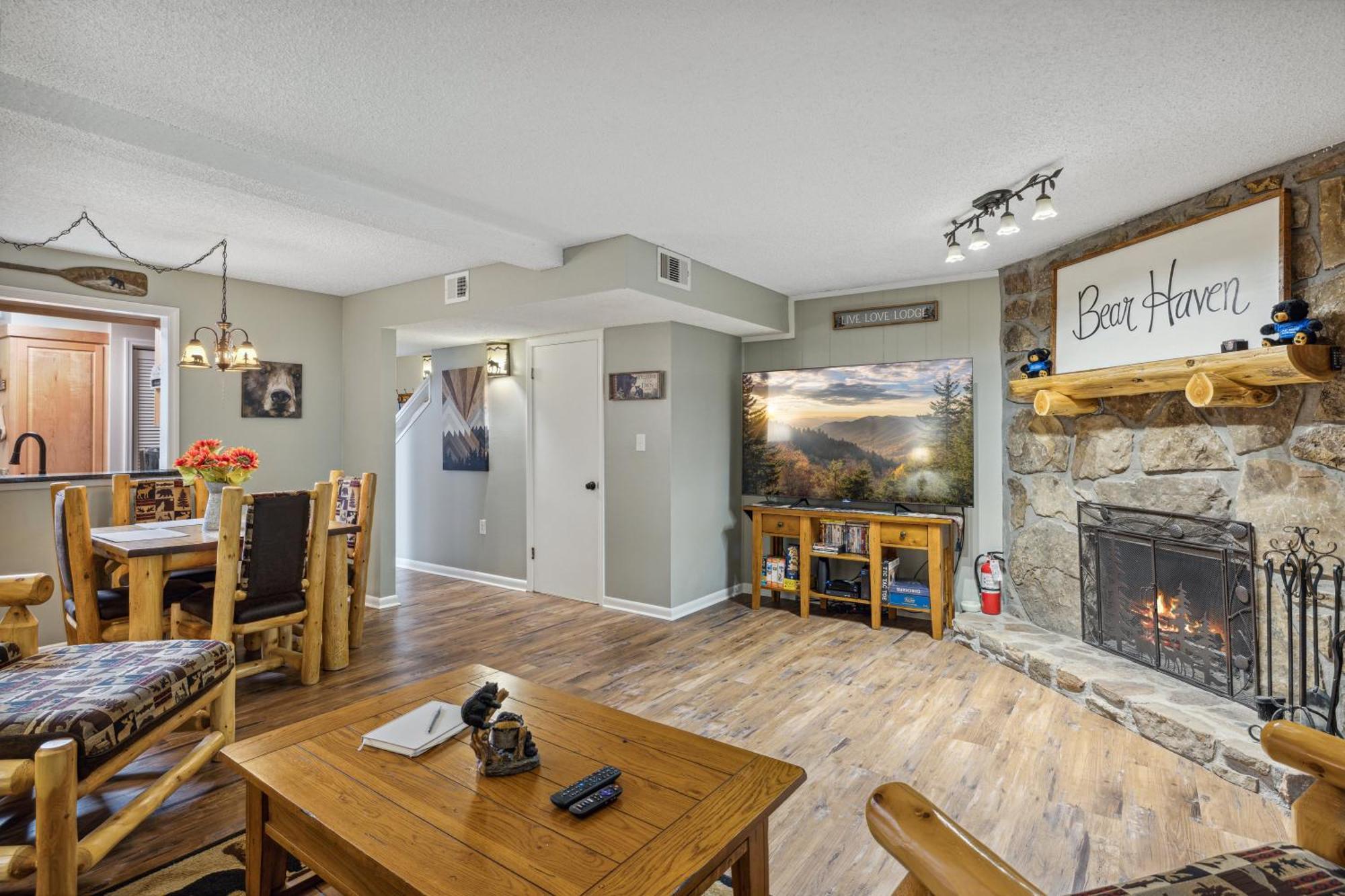 Obear Mountain Is A Newly Updated Condo In Chalet Village Of Gatlinburg! Bagian luar foto