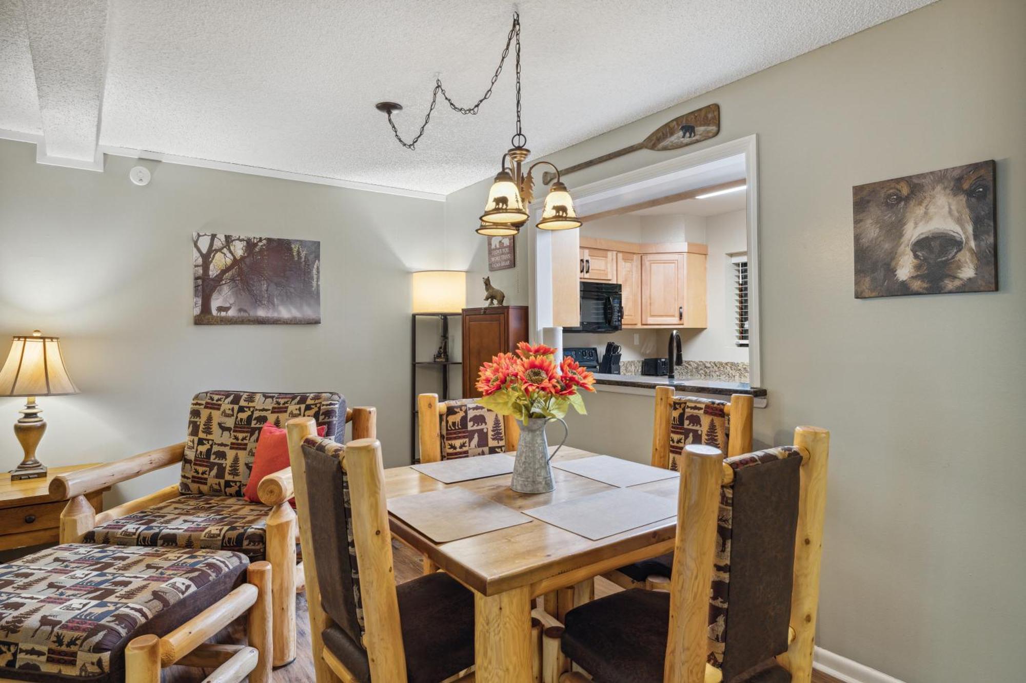 Obear Mountain Is A Newly Updated Condo In Chalet Village Of Gatlinburg! Bagian luar foto