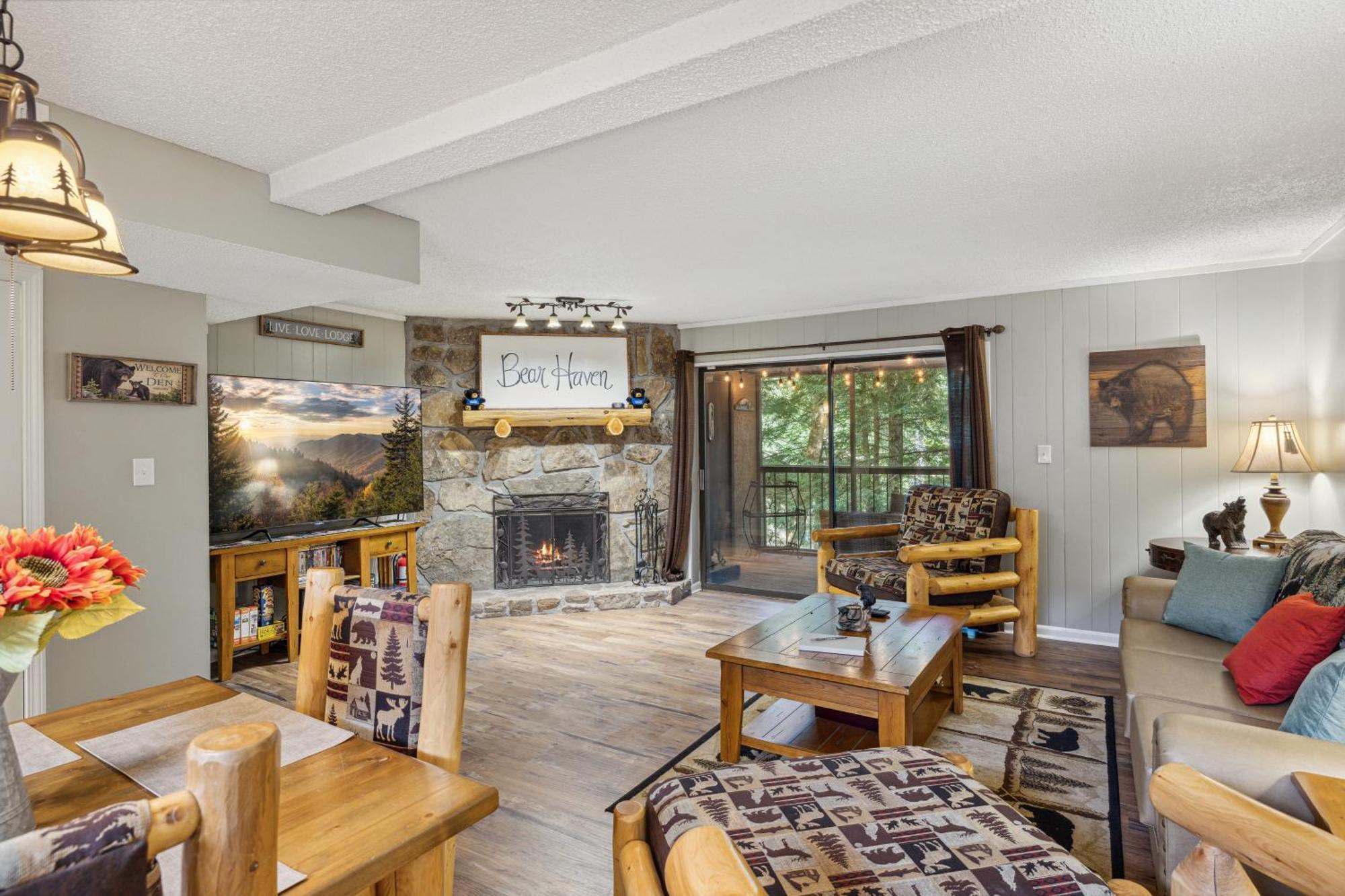 Obear Mountain Is A Newly Updated Condo In Chalet Village Of Gatlinburg! Bagian luar foto