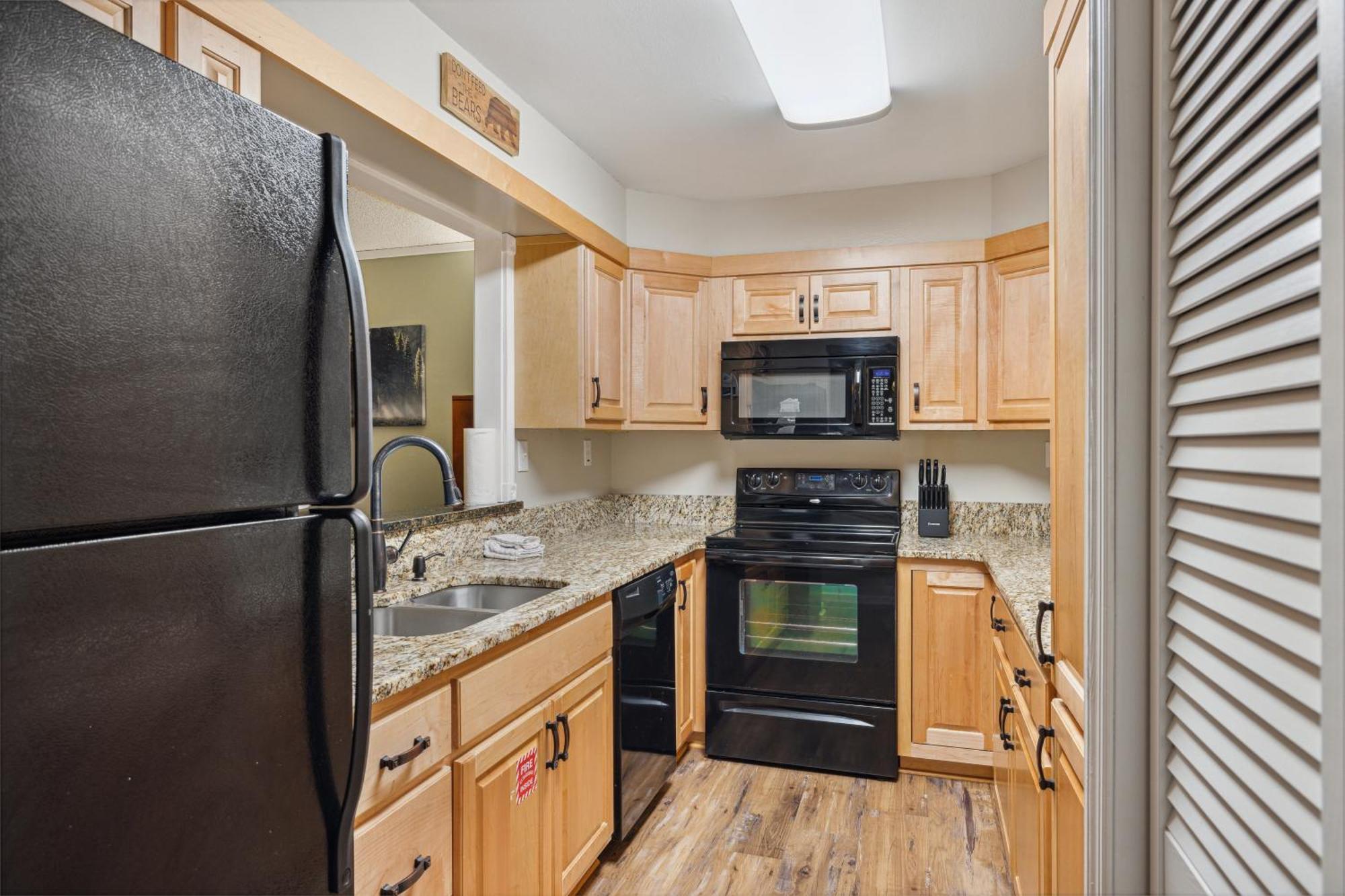 Obear Mountain Is A Newly Updated Condo In Chalet Village Of Gatlinburg! Bagian luar foto